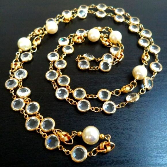 VINTAGE UNSIGNED SWAROVSKI GLASS WINDOW PANE & PEARL 40" NECKLACE - Picture 1 of 10